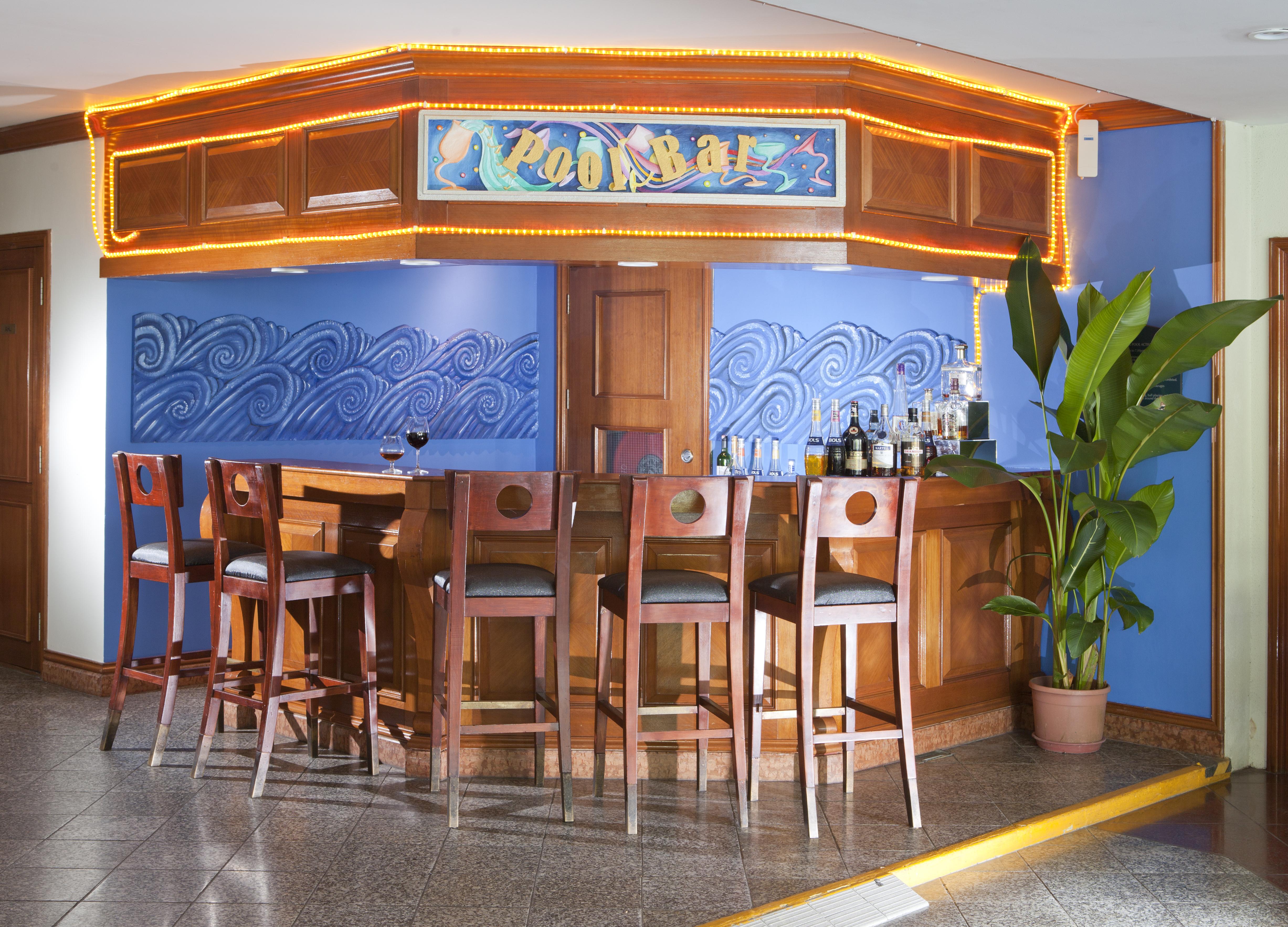 ดอร์เซตต์ แกรนด์ ลาบวน Hotel ภายนอก รูปภาพ