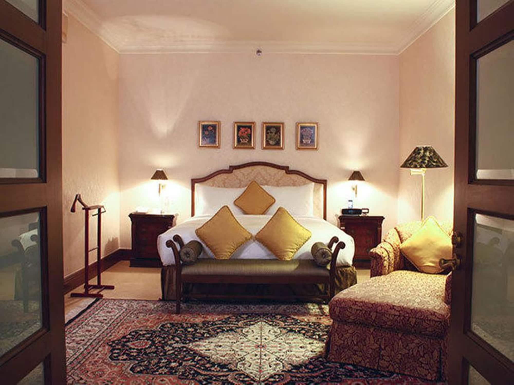 ดอร์เซตต์ แกรนด์ ลาบวน Hotel ภายนอก รูปภาพ