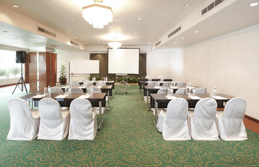 ดอร์เซตต์ แกรนด์ ลาบวน Hotel ภายนอก รูปภาพ