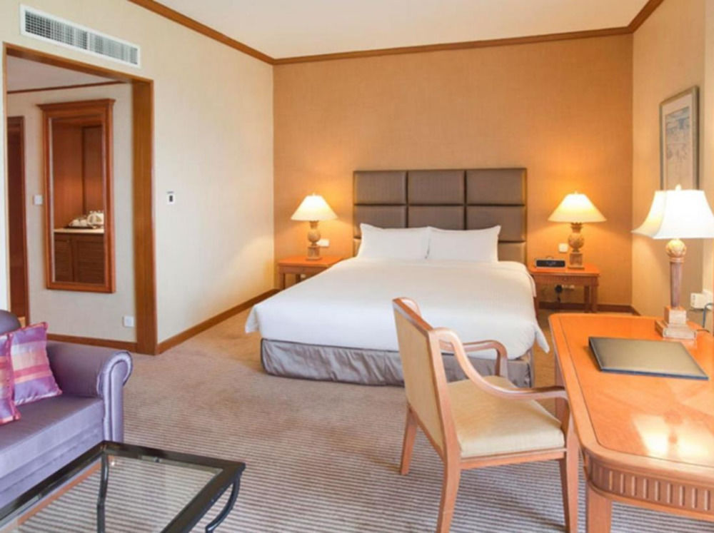 ดอร์เซตต์ แกรนด์ ลาบวน Hotel ภายนอก รูปภาพ