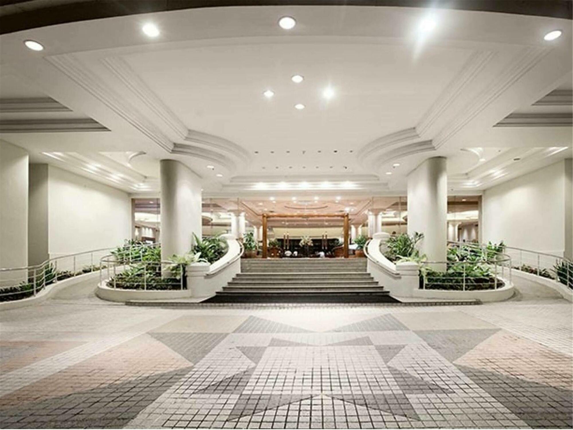 ดอร์เซตต์ แกรนด์ ลาบวน Hotel ภายนอก รูปภาพ