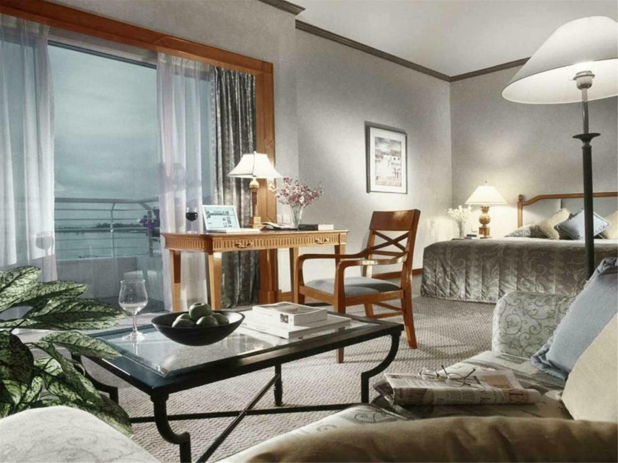ดอร์เซตต์ แกรนด์ ลาบวน Hotel ภายนอก รูปภาพ